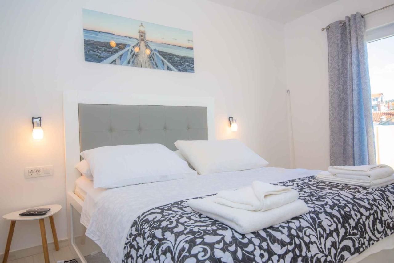 Apartments In Rogoznica 40364 ภายนอก รูปภาพ