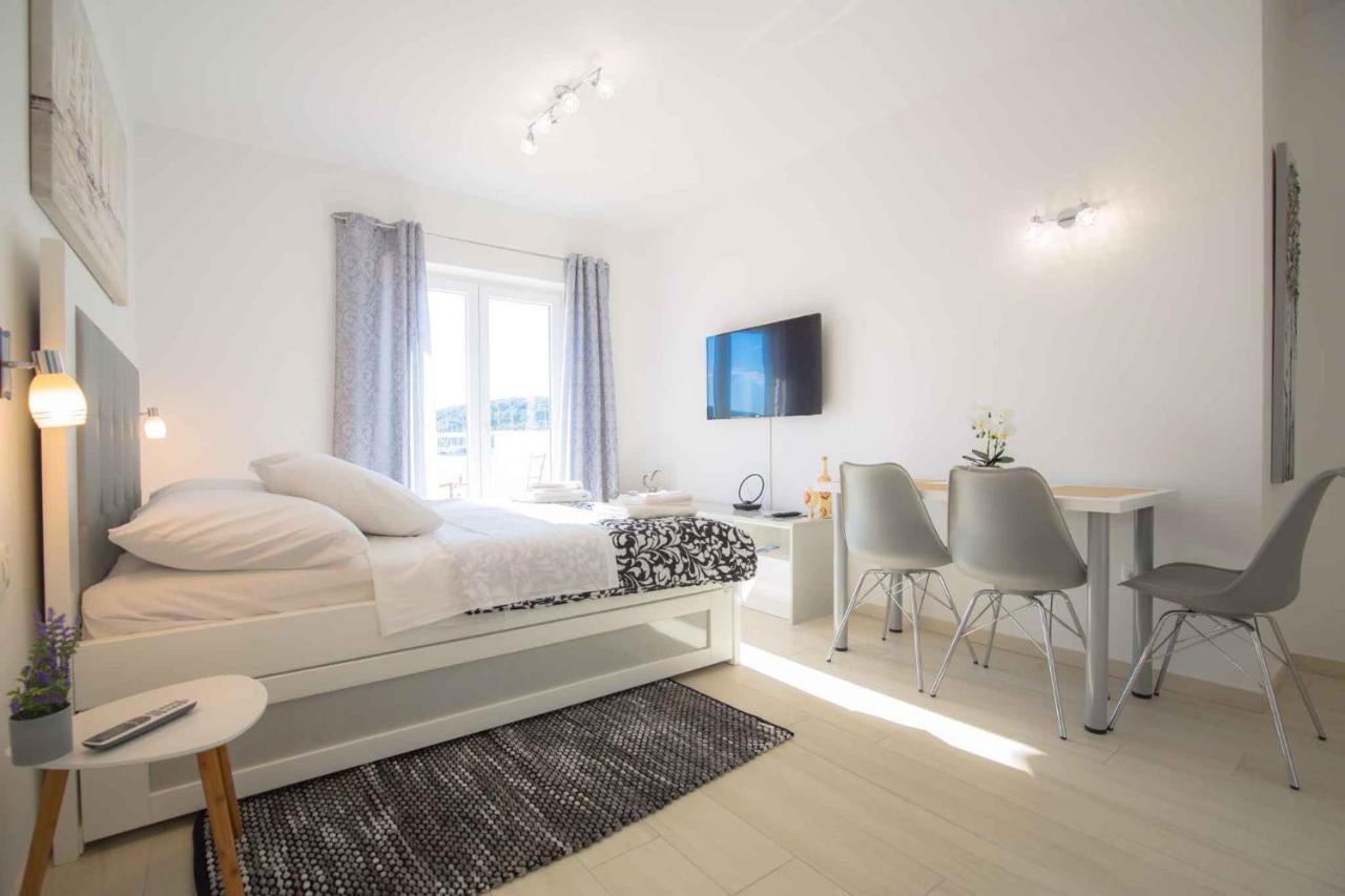 Apartments In Rogoznica 40364 ภายนอก รูปภาพ