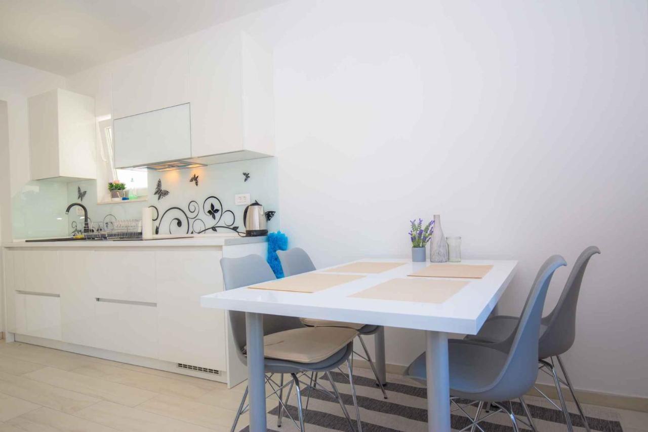 Apartments In Rogoznica 40364 ภายนอก รูปภาพ