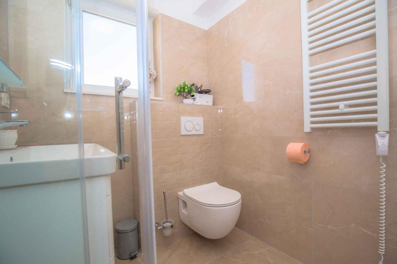 Apartments In Rogoznica 40364 ภายนอก รูปภาพ