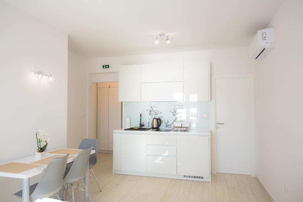 Apartments In Rogoznica 40364 ภายนอก รูปภาพ